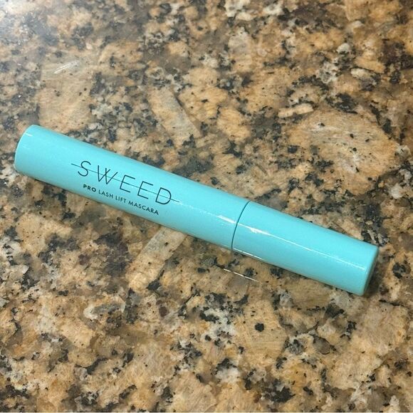 Sweed Beauty Lash Lift Mascara Black 0.27 oz / 8 ml - Picture 6 of 8